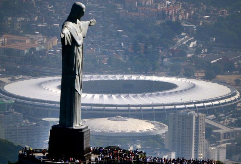 Cristo Redentor ser&aacute; iluminado com cores dos finalistas da Copa 