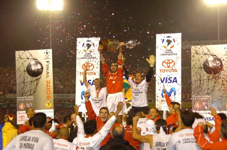 Fernand&atilde;o levantou a ta&ccedil;a de Campe&atilde;o da Libertadores em 2006
