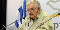 Mujica promulgou a lei nesta terça-feira