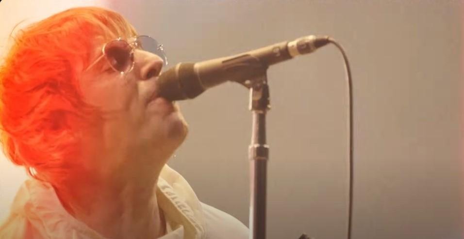 Liam Gallagher lan&ccedil;a novo &aacute;lbum, acompanhado de um videoclipe da m&uacute;sica de encerramento, 'Champagne Supernova'