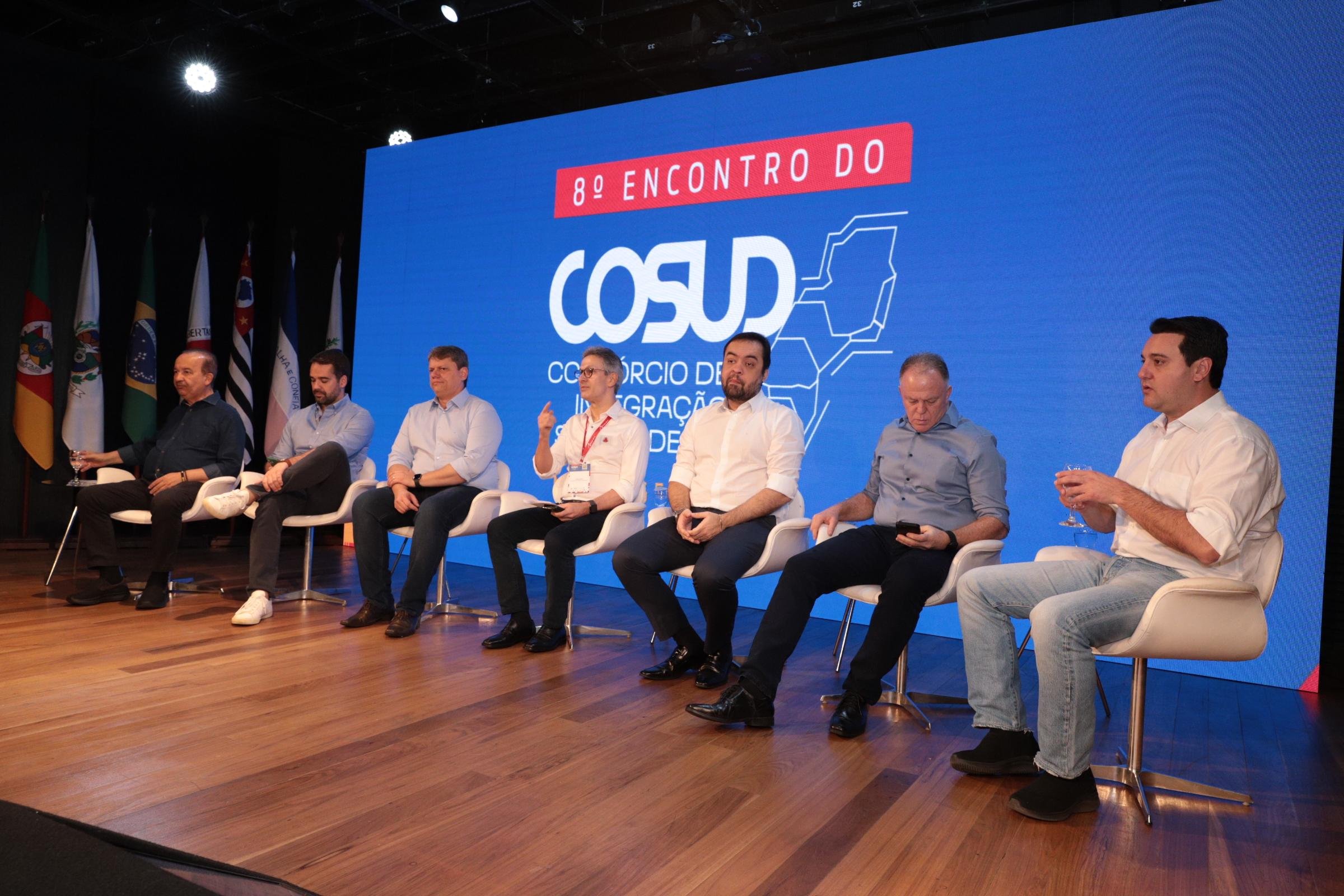 &Uacute;ltimo encontro dos governadores dos sete estados ocorreu em junho, em MG.