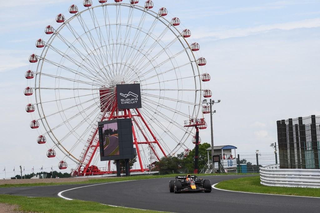 Verstappen comandou as a&ccedil;&otilde;es na sexta-feira