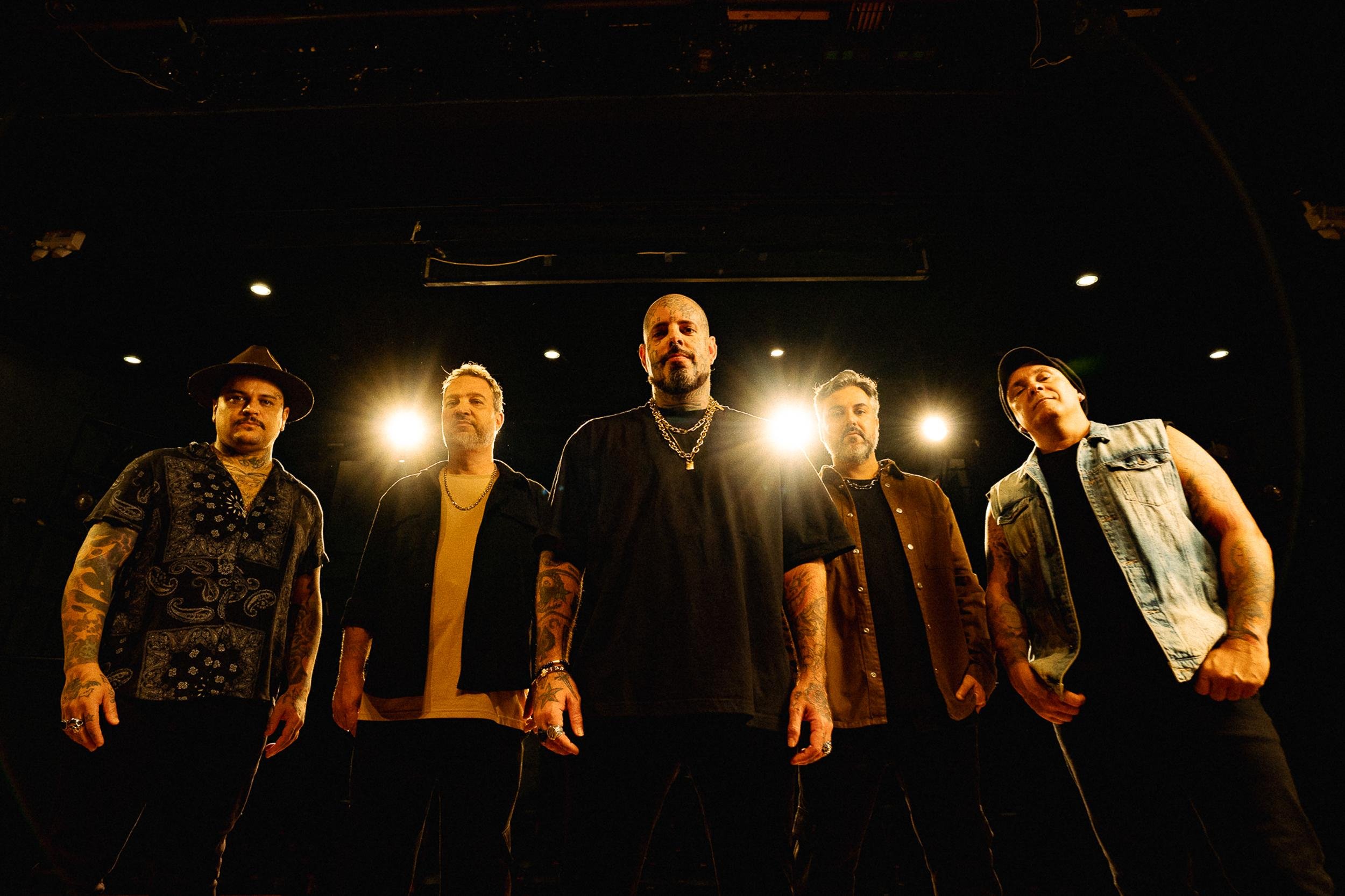 Detonautas fez show elogiado no The Town e disponibiliza a &uacute;ltima parte do seu disco Ac&uacute;stico de 20 anos