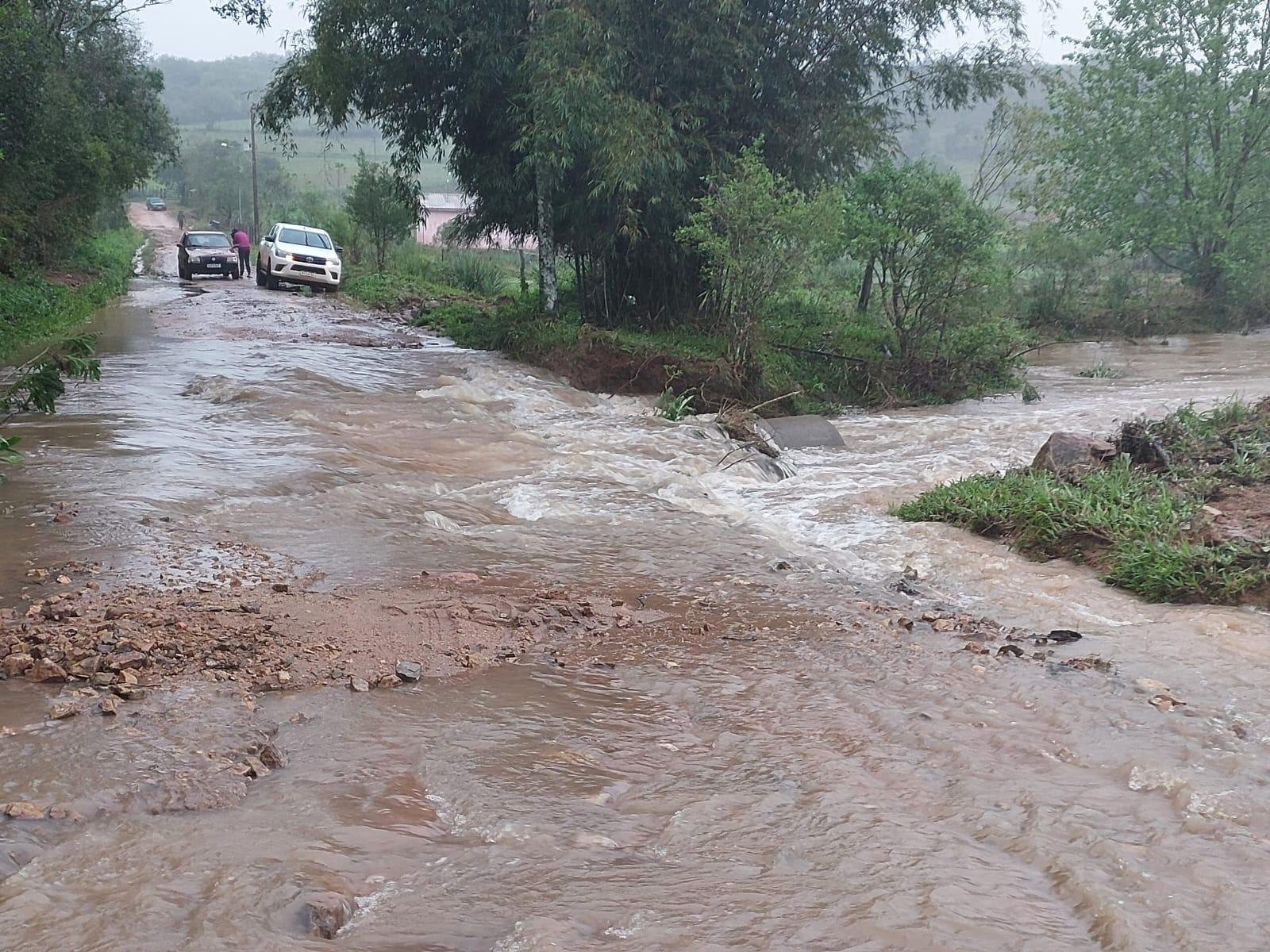 C&oacute;rrego onde o acidente com morte ocorreu estava com forte correnteza no momento da fatalidade