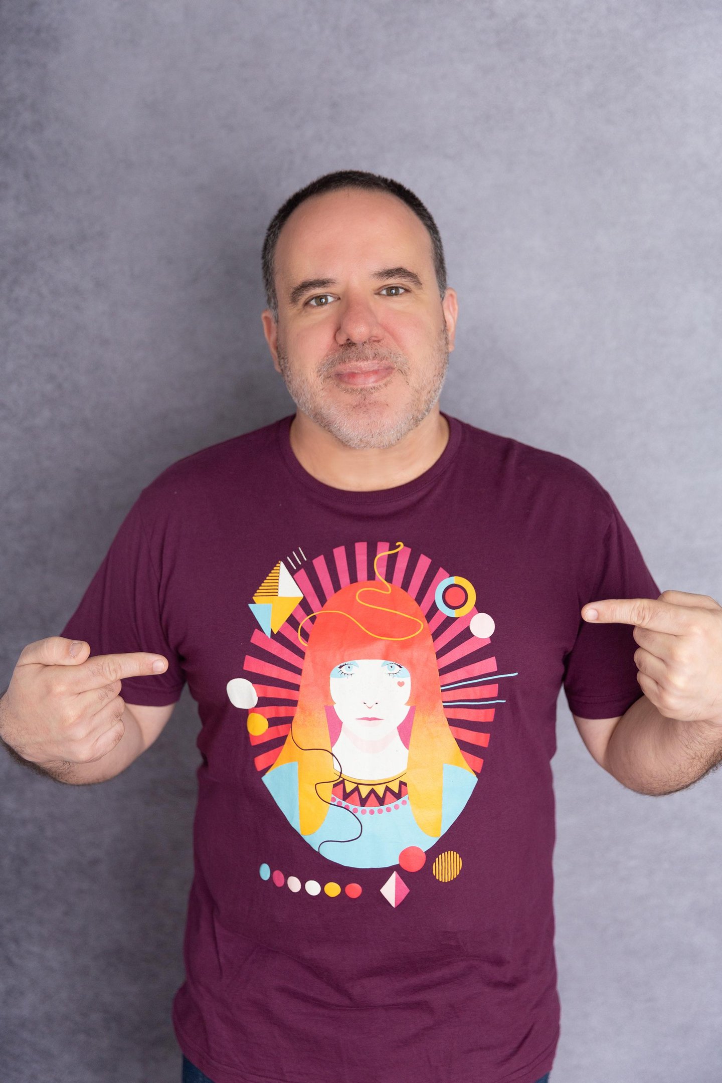 Jornalista de Niter&oacute;i (RJ), Beto Feitosa, &eacute; respons&aacute;vel pela apresenta&ccedil;&atilde;o, produ&ccedil;&atilde;o e roteiro do podcast