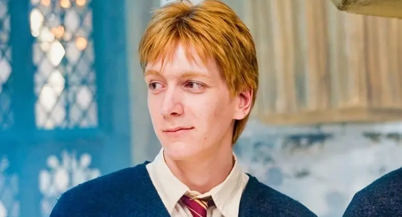 Phelps, que interpretou o personagem Fred Weasley em "Harry Potter", lamentou a morte de Michael Gambon