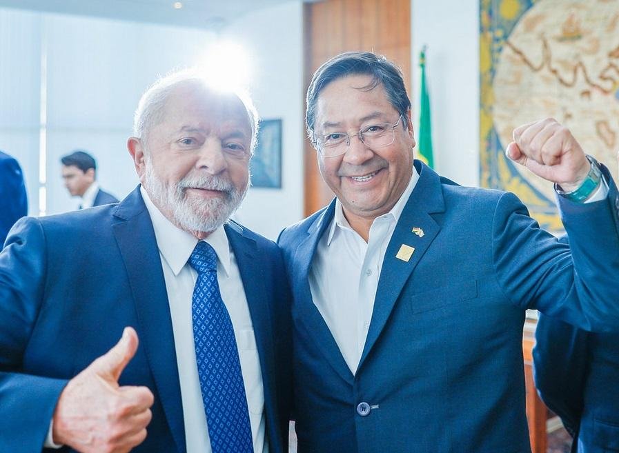 Mandat&aacute;rios conversaram por telefone sobre o tema