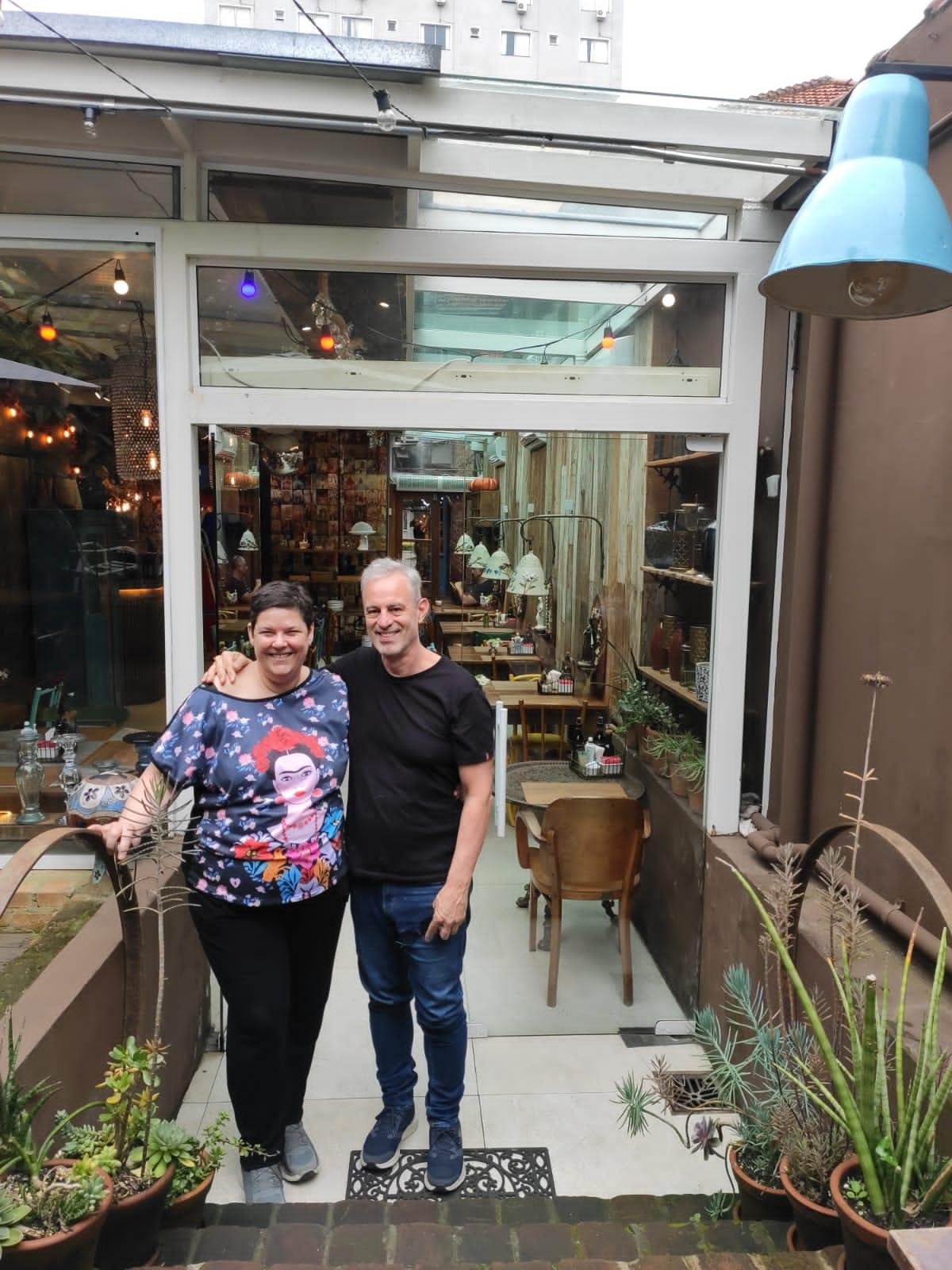 Jacqueline Baginski e Paulo Christo no Dona Quitanda, que completa uma d&eacute;cada