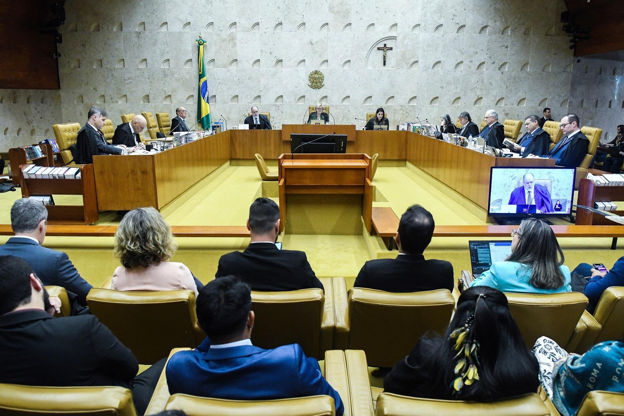 Acusa&ccedil;&atilde;o contra este grupo segue a mesma linha que levou &agrave; condena&ccedil;&atilde;o dos tr&ecirc;s primeiros r&eacute;us do 8 de janeiro, em puni&ccedil;&atilde;o in&eacute;dita por golpe de Estado