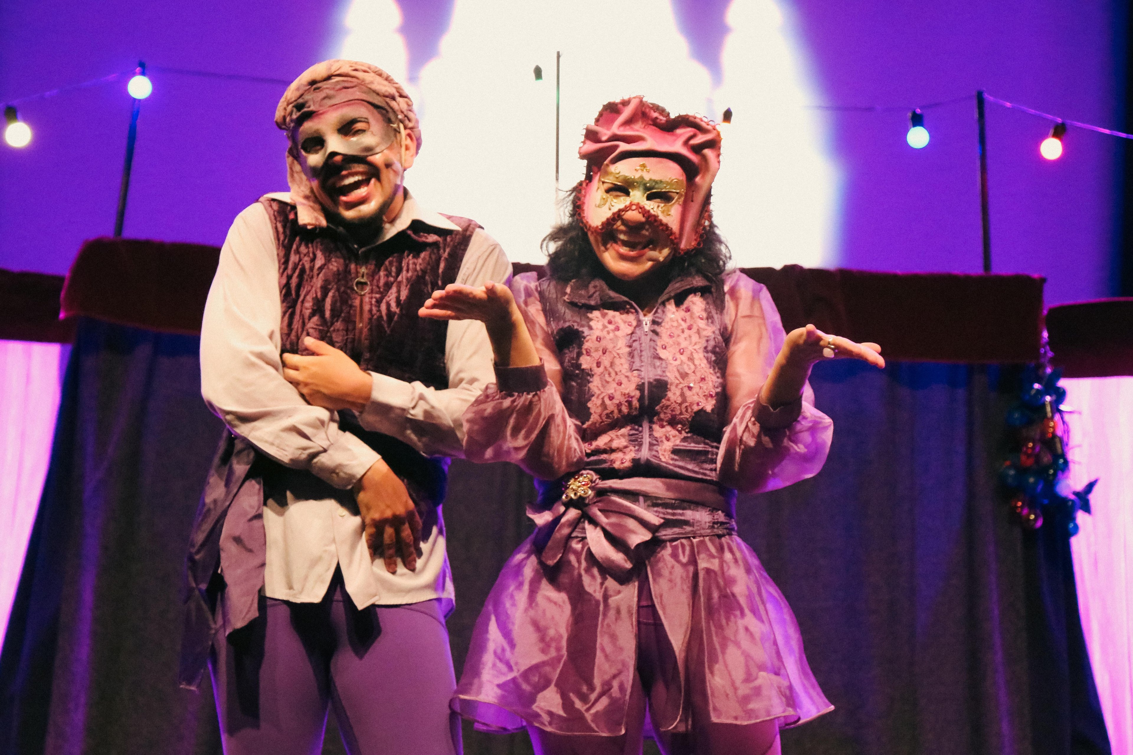 Nesta quinta-feira, dia 5 de outubro, &agrave;s 14h, ser&aacute; apresentada a pe&ccedil;a 'As Aventuras de Jo&atilde;o, a Princesa e o Tapete Voador, da Rococ&oacute; Produ&ccedil;&otilde;es