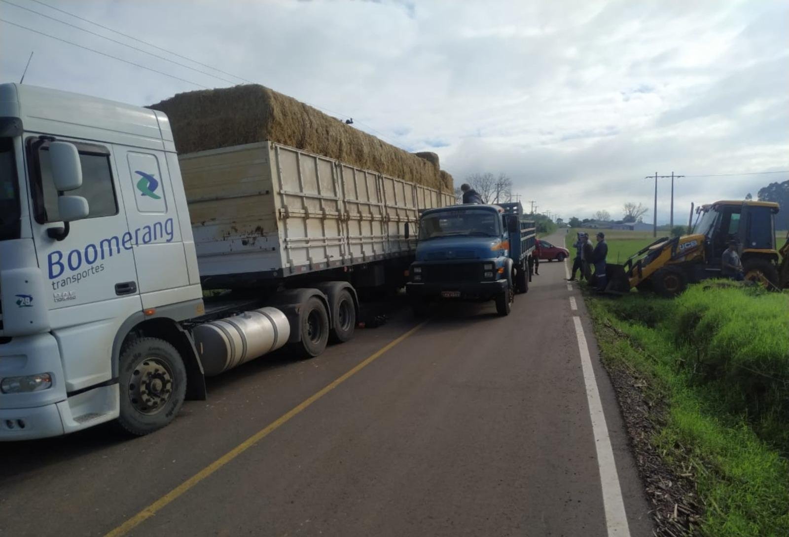 Doa&ccedil;&otilde;es foram entregues aos produtores ga&uacute;chos com apoio da Cooperativa D&aacute;lia e prefeituras locais