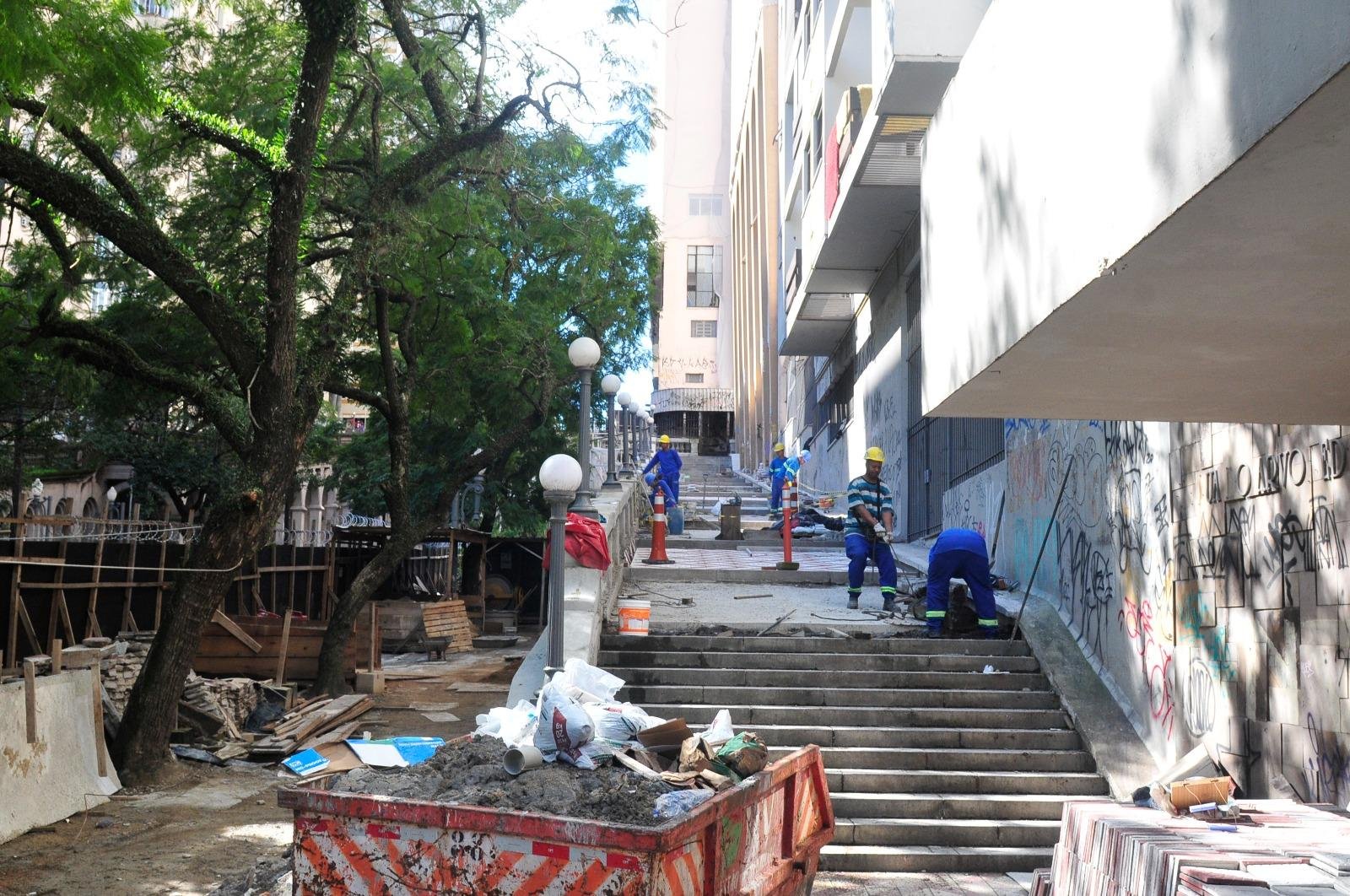 Empresa Concrejato Servi&ccedil;os T&eacute;cnicos de Engenharia &eacute; a respons&aacute;vel pela restaura&ccedil;&atilde;o, recupera&ccedil;&atilde;o, corre&ccedil;&atilde;o e conserva&ccedil;&atilde;o do viaduto