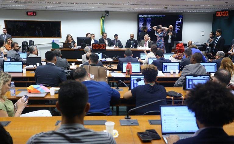 Grupo definiu o casamento homoafetivo como "objetivo puramente ideol&oacute;gico e antinatural"
