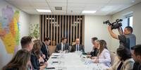 Governadores durante encontro com o relator da reforma tributária, Eduardo Braga