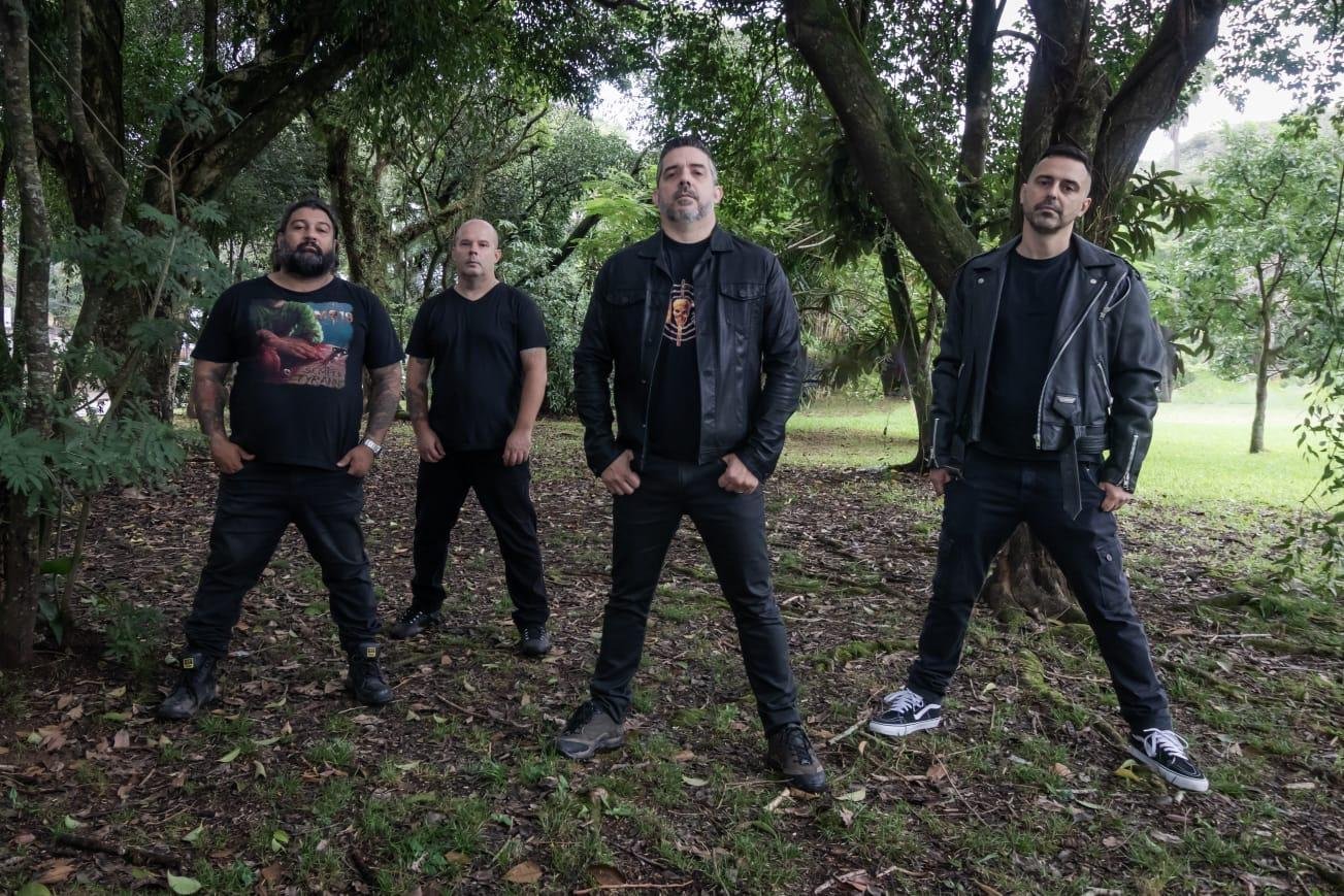 A M-19, formada em 1989 em Porto Alegre, se prepara para uma tour por terras argentinas em novembro