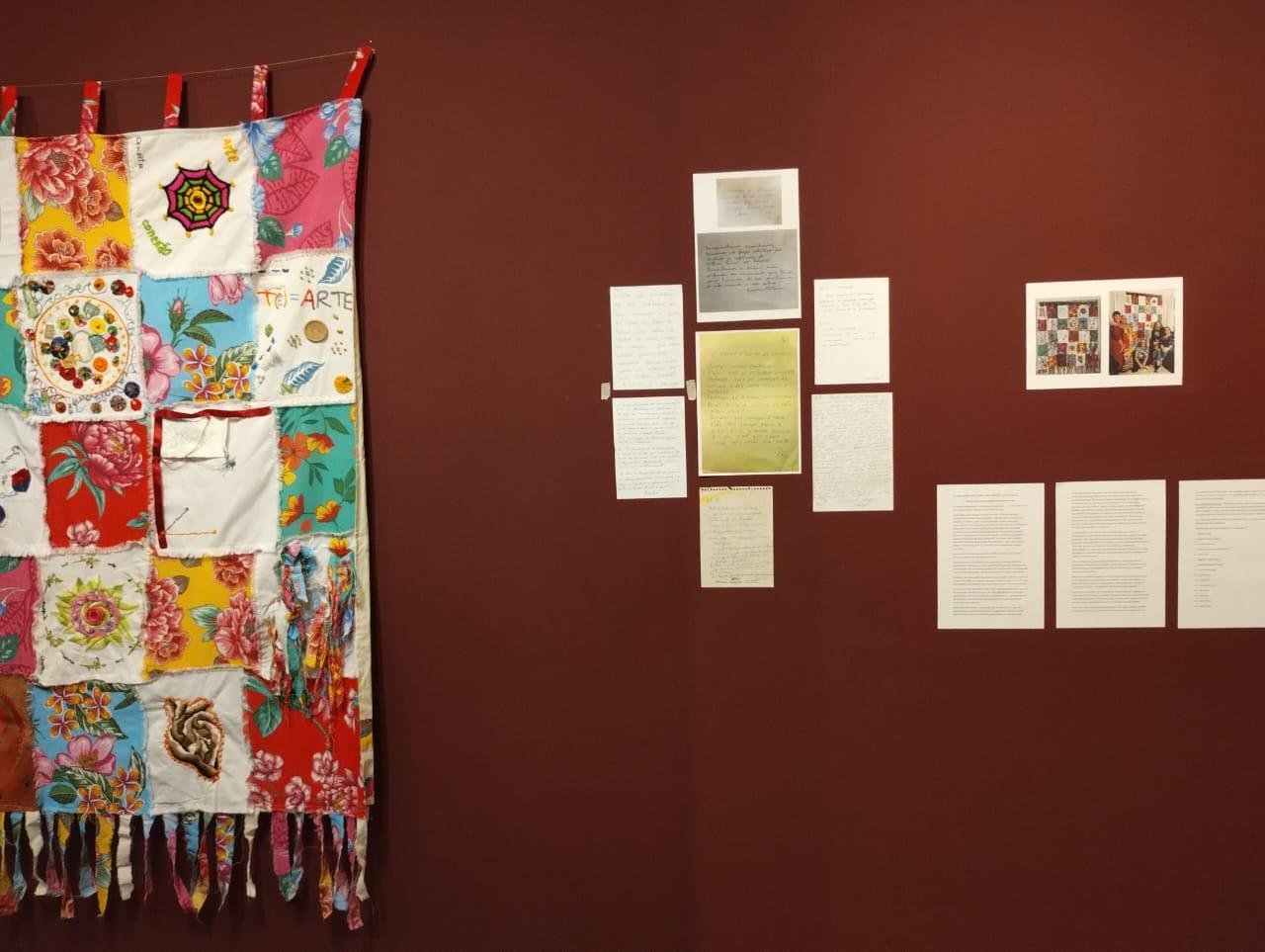 Estandarte criado pelas 12 artistas ga&uacute;chas em exposi&ccedil;&atilde;o no Museu Bispo do Ros&aacute;rio, no Rio de Janeiro