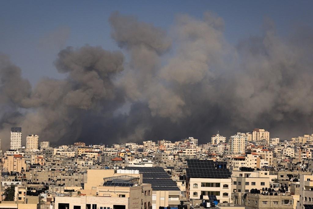 Ataque ocorre no sexto dia de combates entre o grupo isl&acirc;mico palestino Hamas e Israel