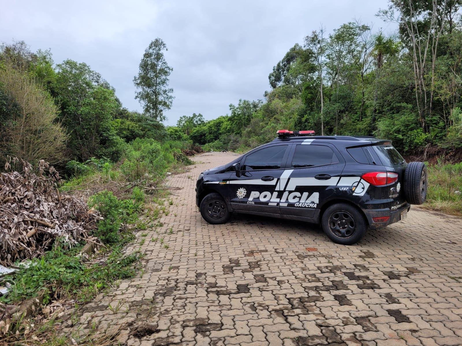 O corpo foi encontrado em terreno baldio no bairro Coronel Brito