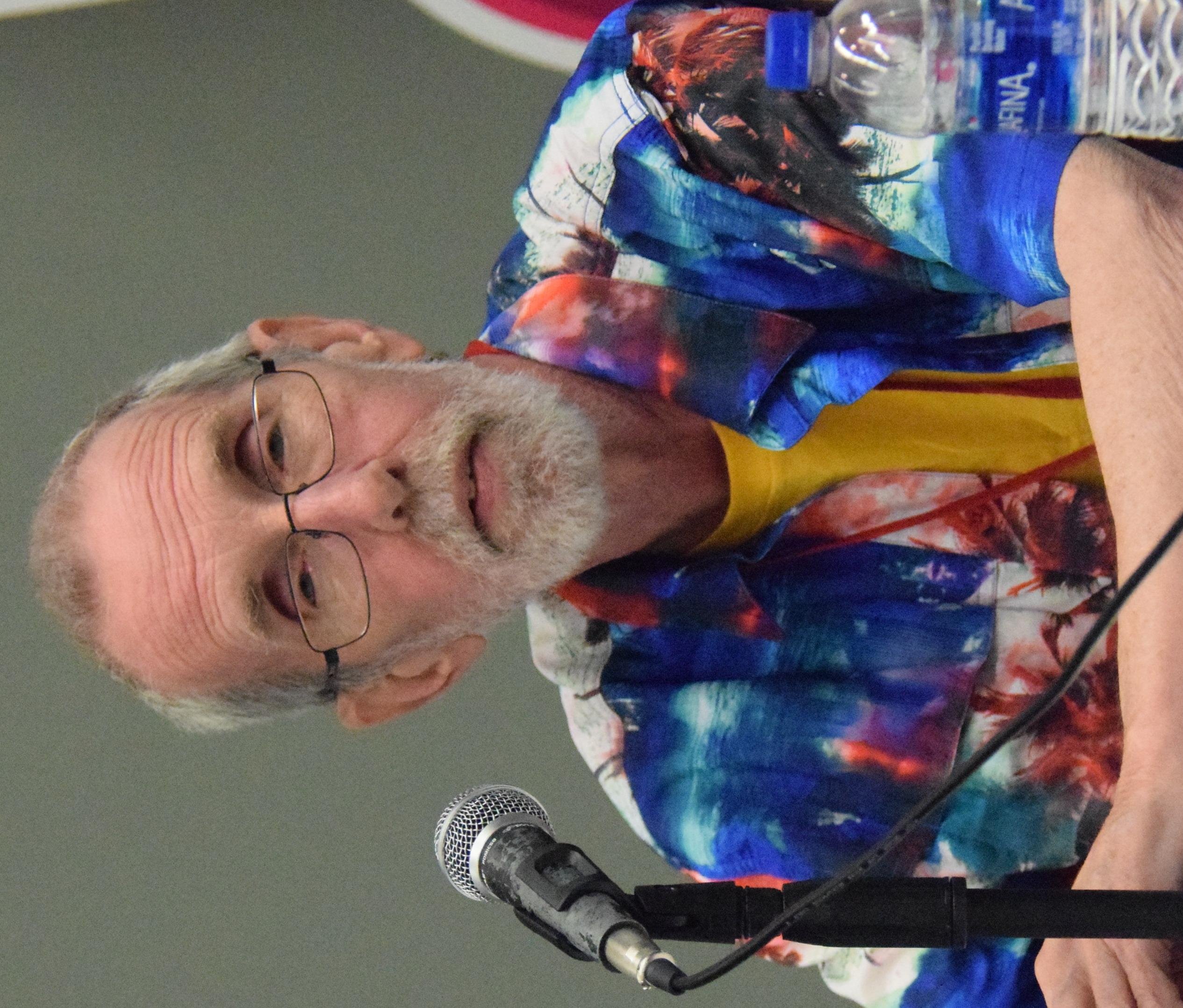 Keith Giffen foi um dos pilares da ind&uacute;stria dos quadrinhos e respons&aacute;vel por dar vida a personagens em "Besouro Azul", da DC, e o "Rocket Raccoon", da Marvel,