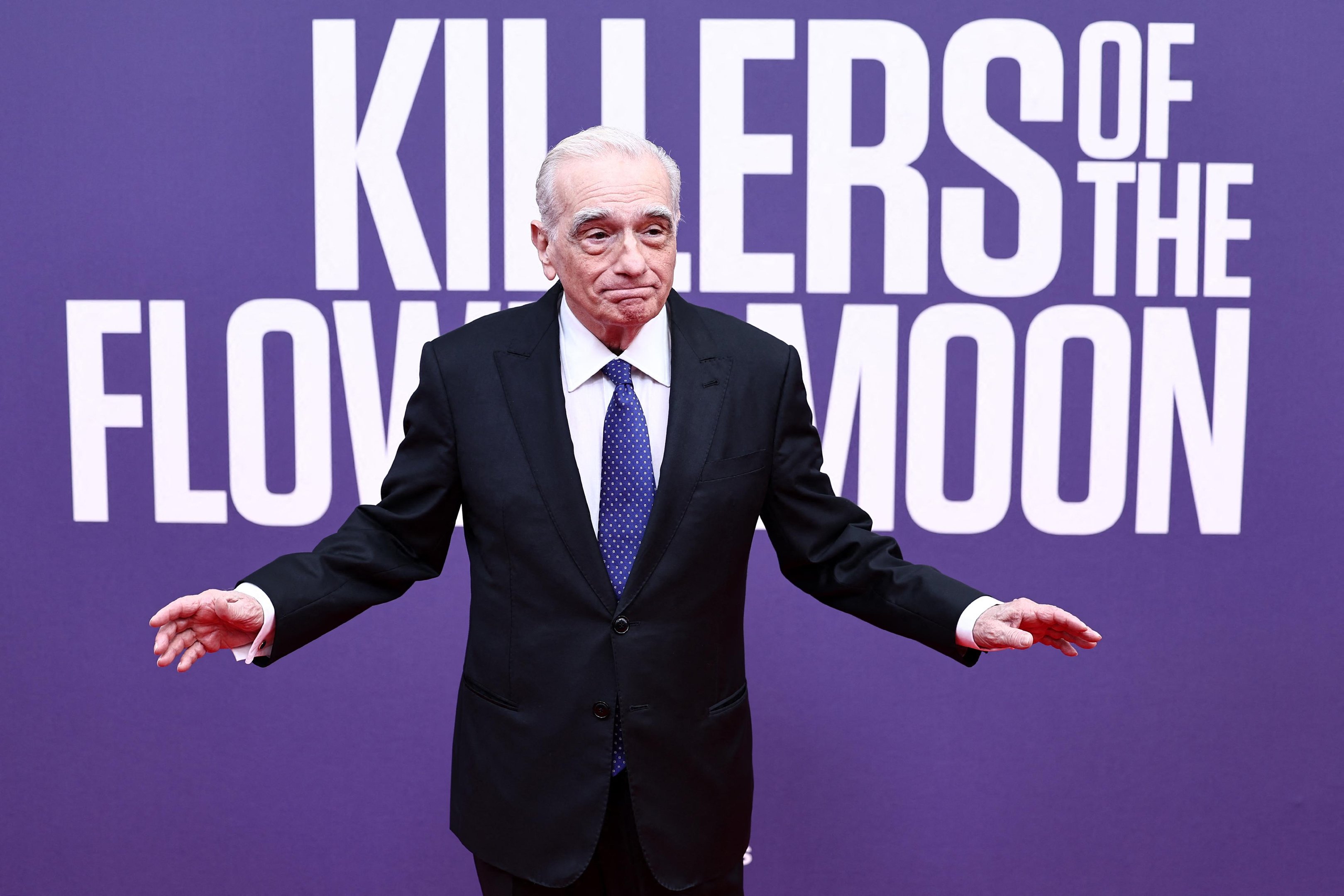 Diretor de cinema norte-americano Martin Scorsese posa no tapete vermelho ao chegar para assistir &agrave; exibi&ccedil;&atilde;o do filme "Assassinos da Lua das Flores" ("Killers of the Flower Moon") durante o 2023 BFI London Film Festival, em Londres