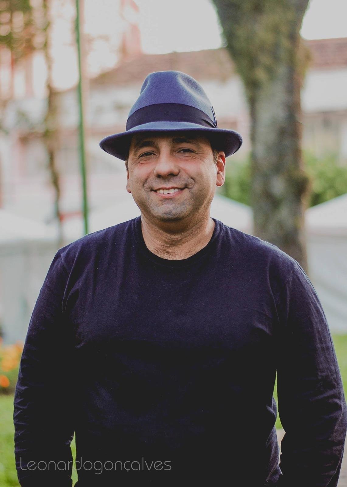 Oscar Bessi &eacute; escritor, major da BM e colunista semanal do Correio do Povo