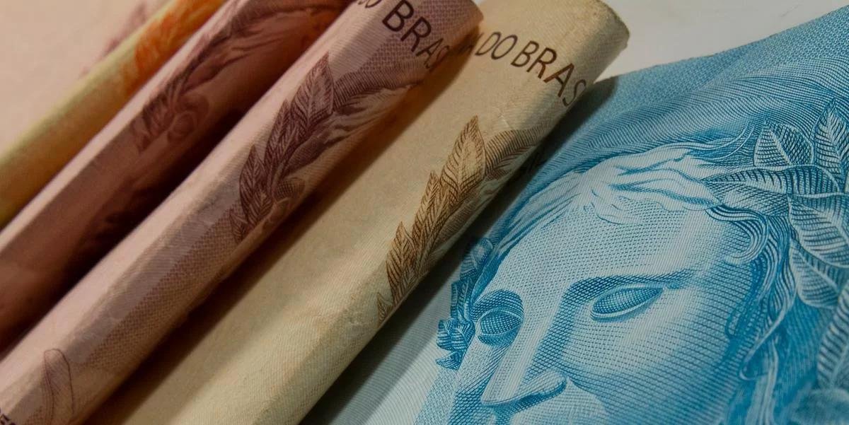 Resultado foi menos negativo do que as previs&otilde;es de analistas