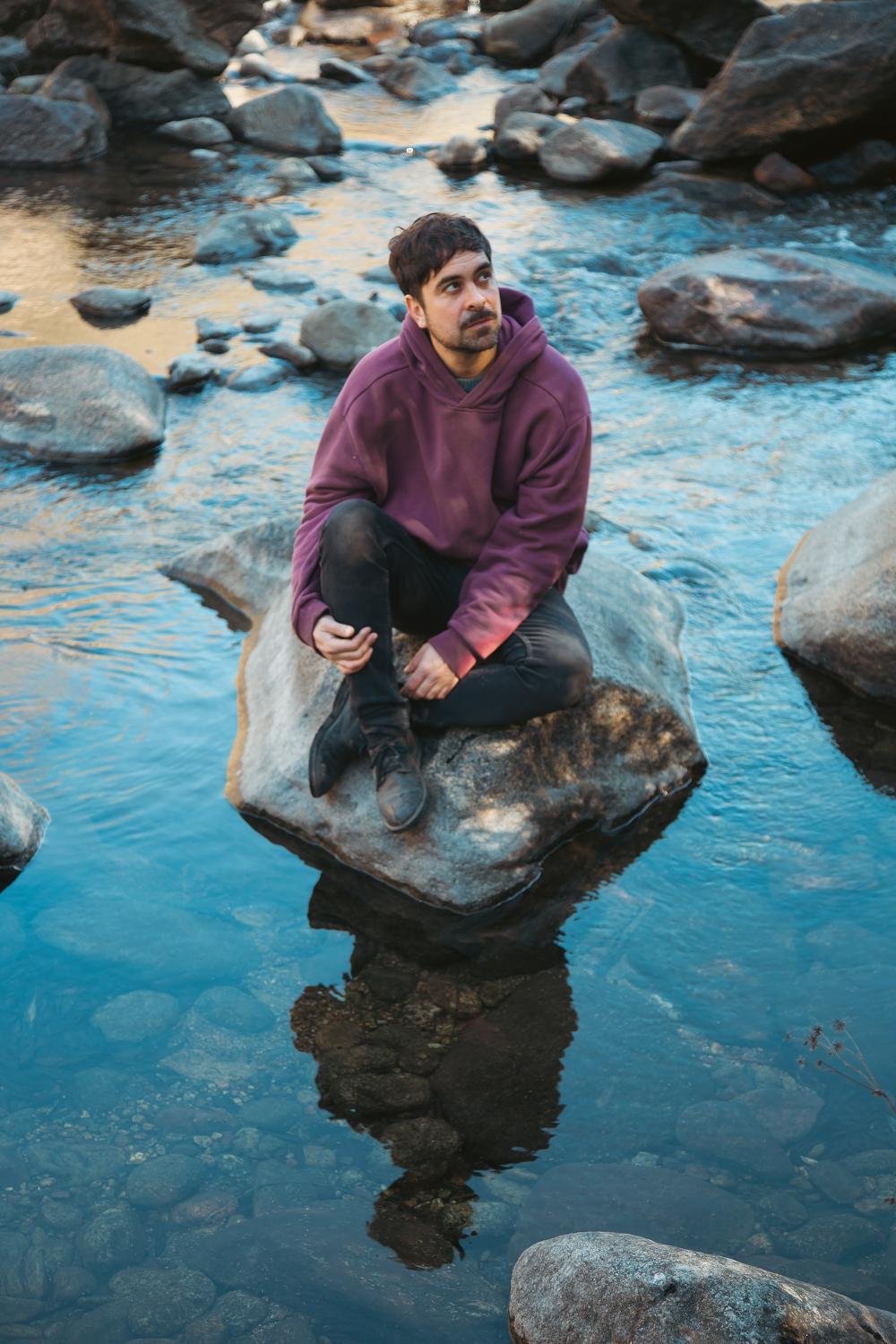 O cantor argentino Nacho Rodriguez, que alcan&ccedil;ou enorme sucesso como vocalista da banda Onda Vaga, vem &agrave; capital ga&uacute;cha