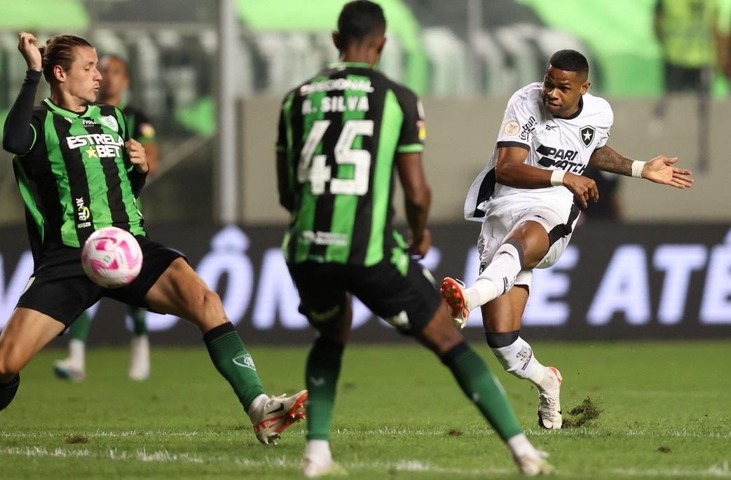 Fog&atilde;o retoma consist&ecirc;ncia no campeonato