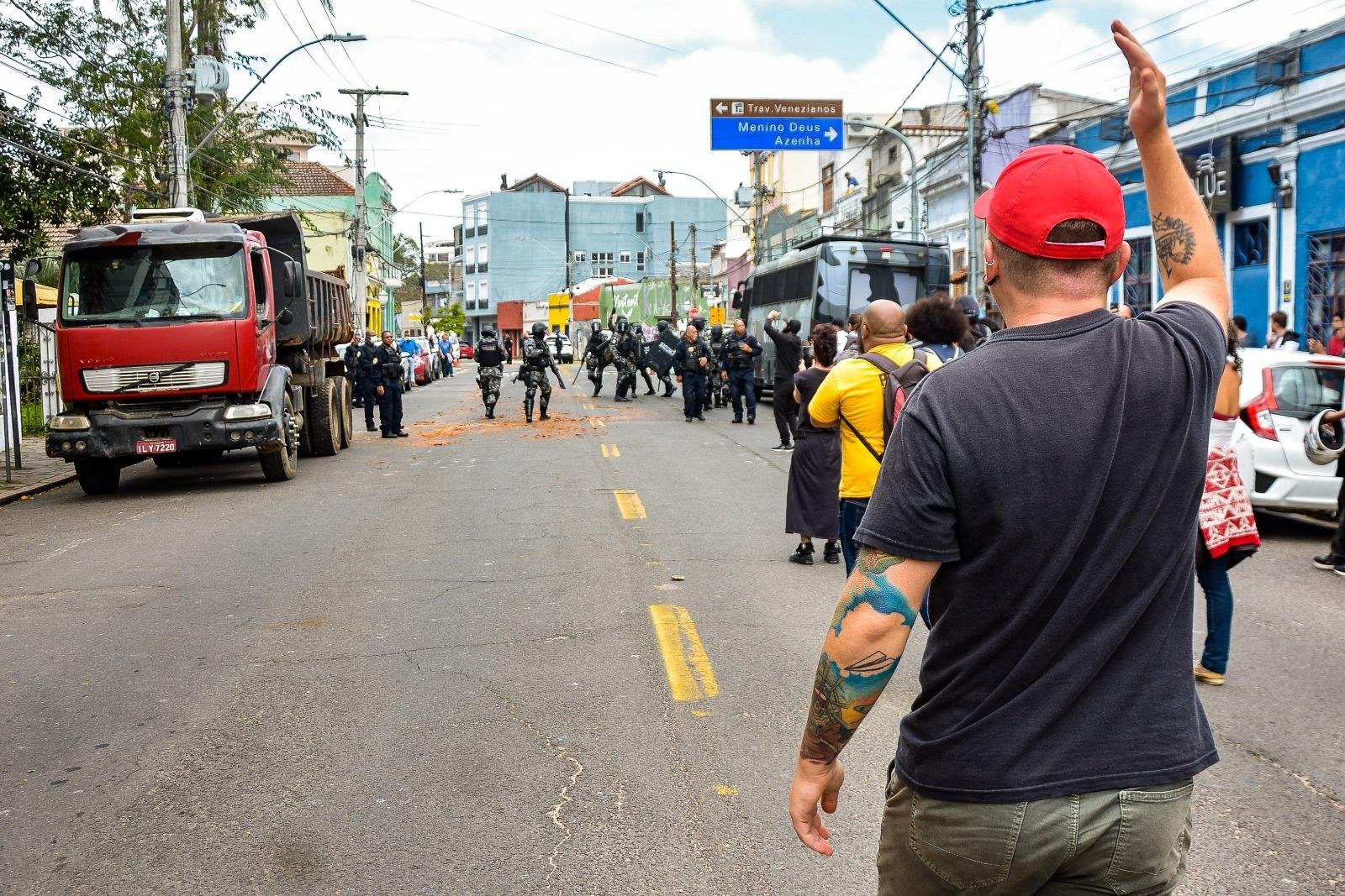 Integrantes da ocupa&ccedil;&atilde;o protestaram contra presen&ccedil;a da BM