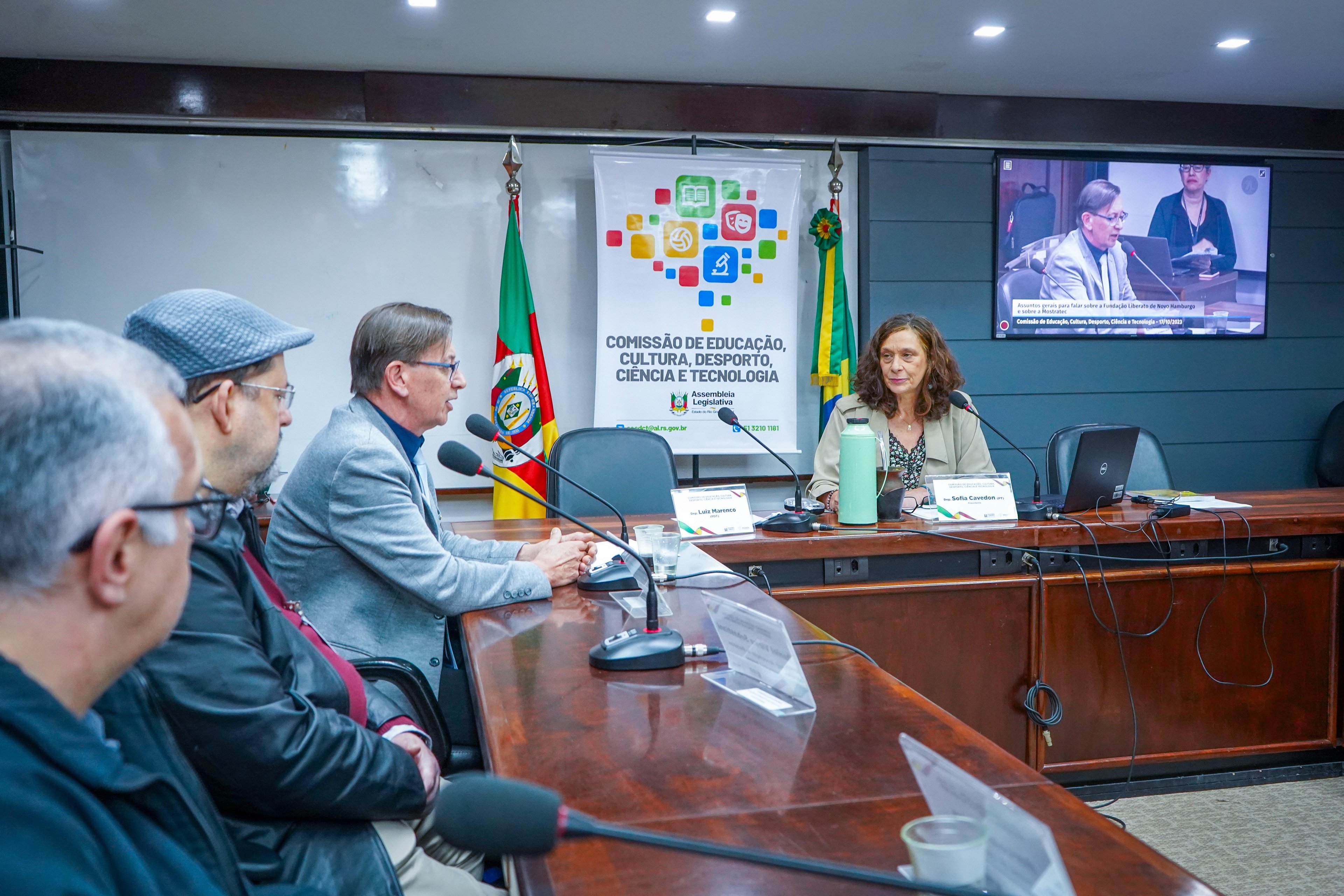O diretor-executivo da Funda&ccedil;&atilde;o, Ramon Hans, relatou dificuldades para renovar ou ampliar o quadro de funcion&aacute;rios da escola