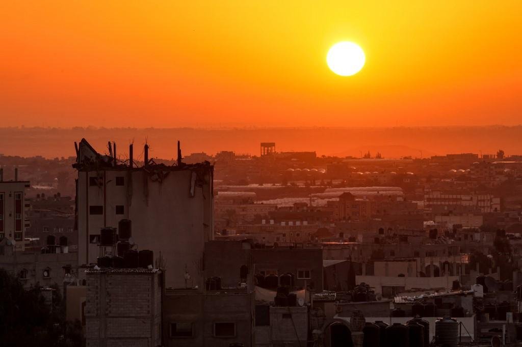 Gaza segue sob intenso bombardeio