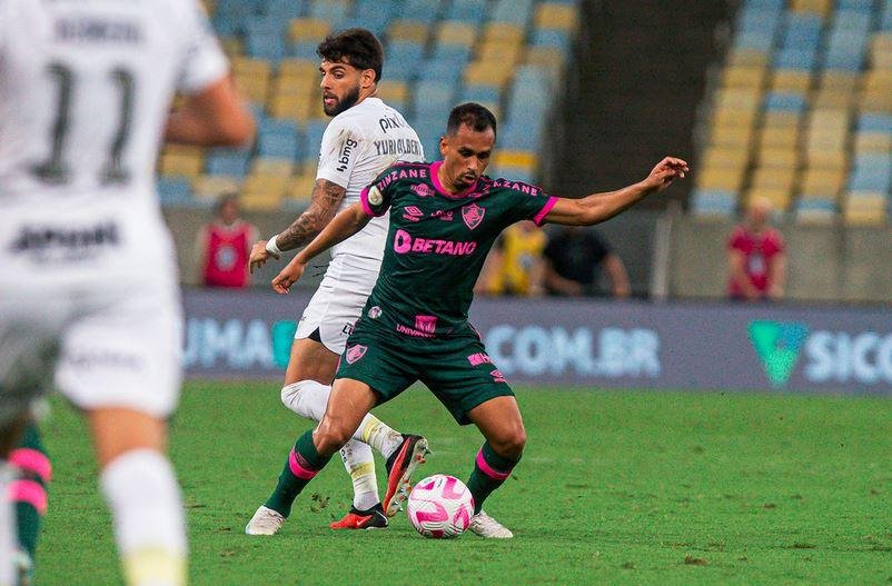Yuri Alberto anotou dois gols