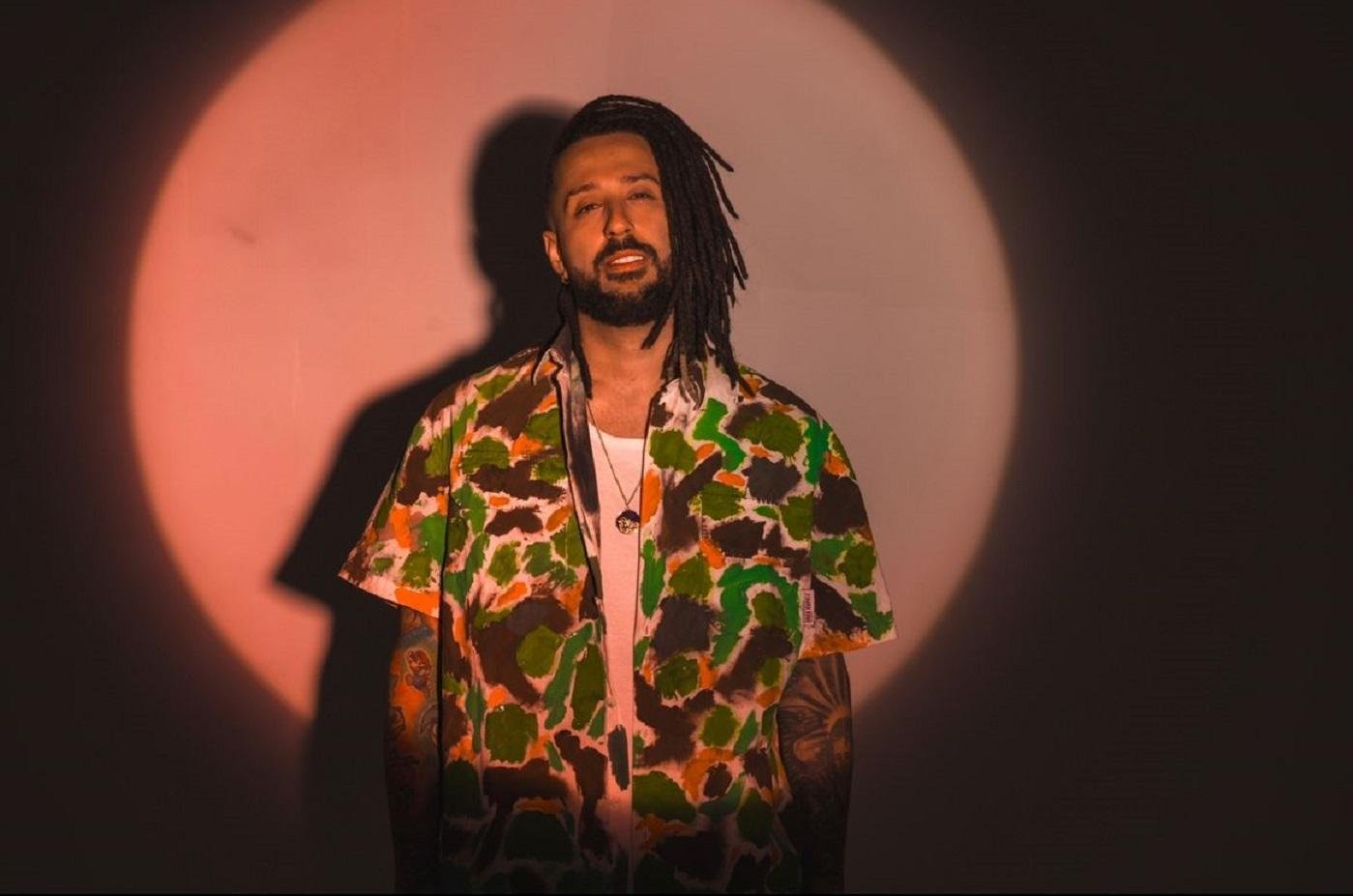 Julies &eacute; o convidado especial dos shows do Maneva na Austr&aacute;lia a partir de sexta-feira, dia 27