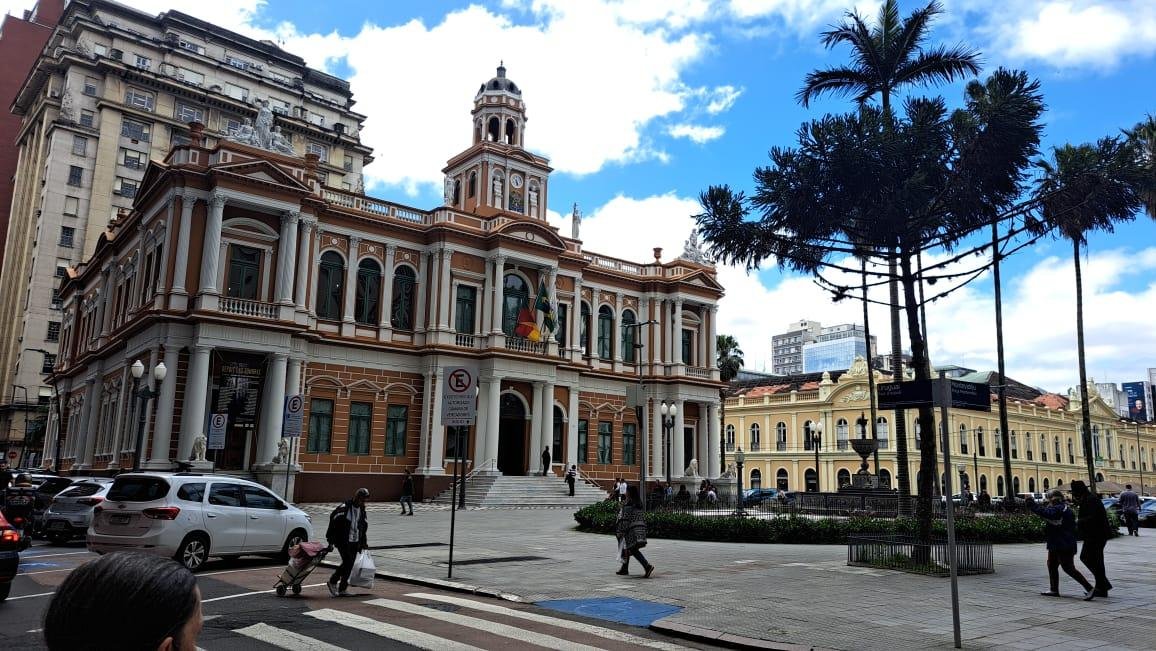 Capital ter&aacute; tarde agrad&aacute;vel