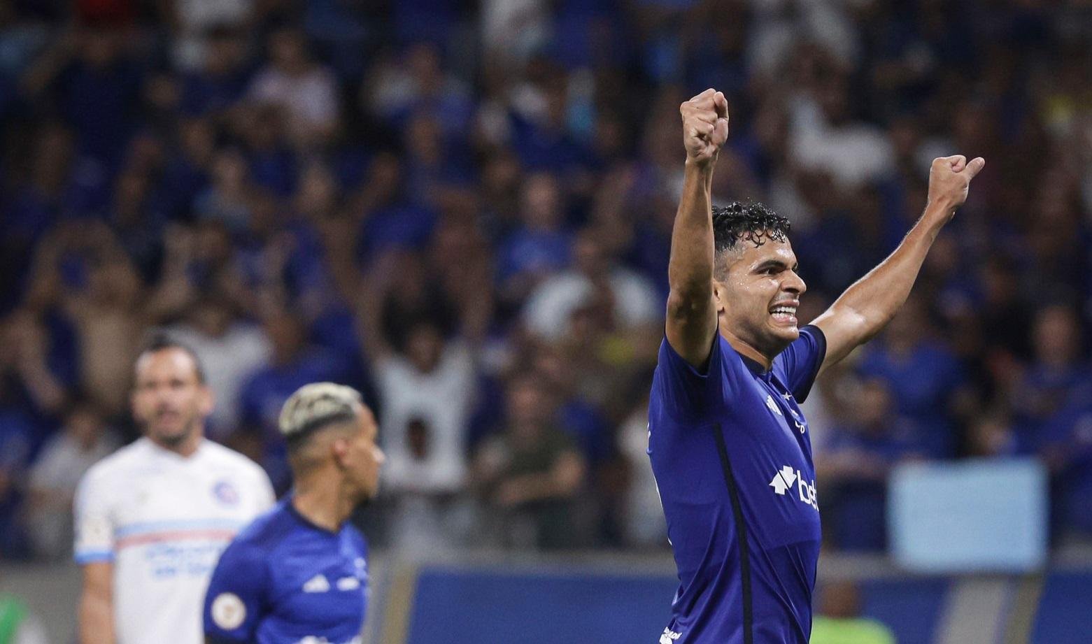 Goleada d&aacute; confian&ccedil;a para time mineiro