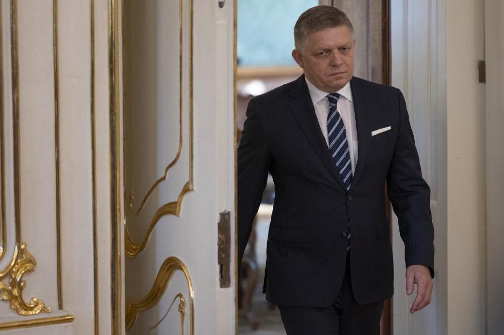 Roberto Fico, primeiro ministro da Eslov&aacute;quia, formou uni&atilde;o governamental com uma forma&ccedil;&atilde;o pr&oacute;-R&uacute;ssia