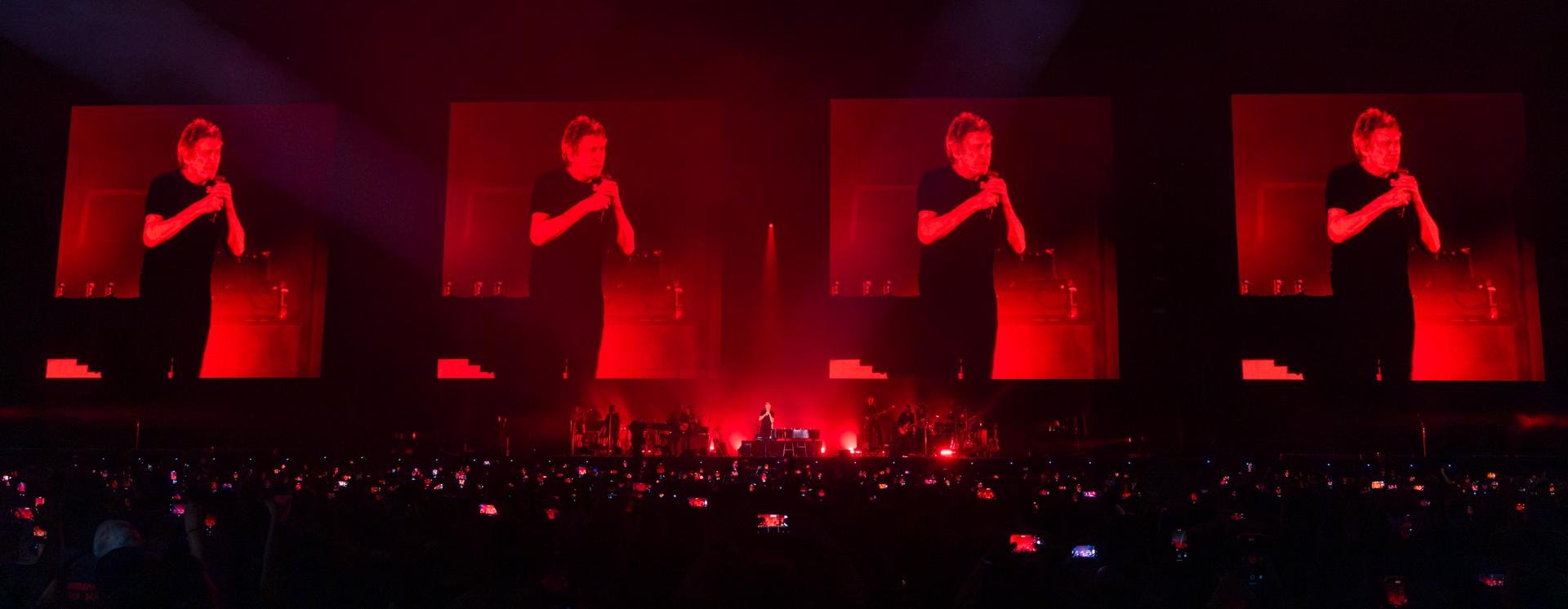 Imagem de show do Roger Waters no Rio de Janeiro