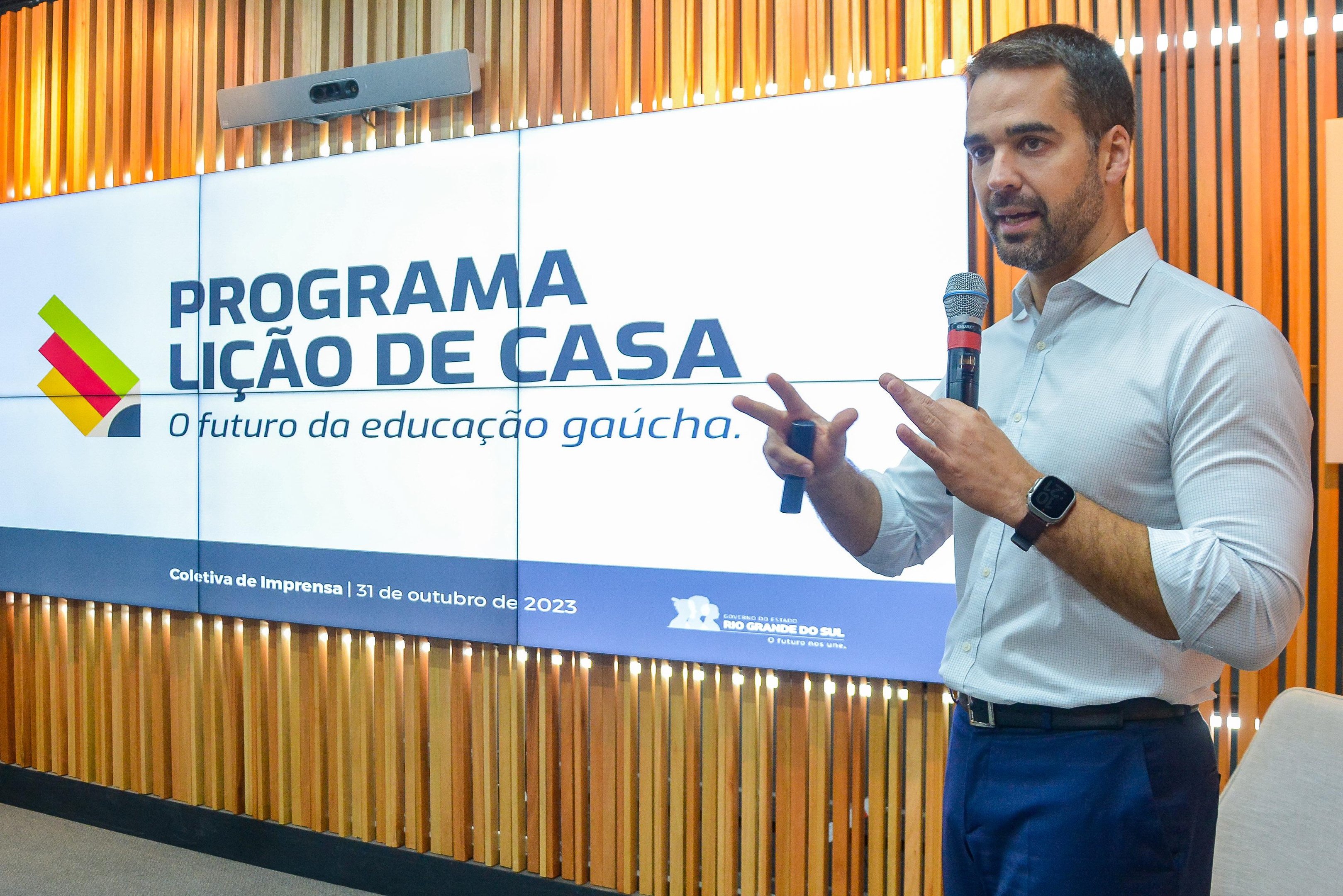 Governador Eduardo Leite apresentou resultado do programa Li&ccedil;&atilde;o de Casa