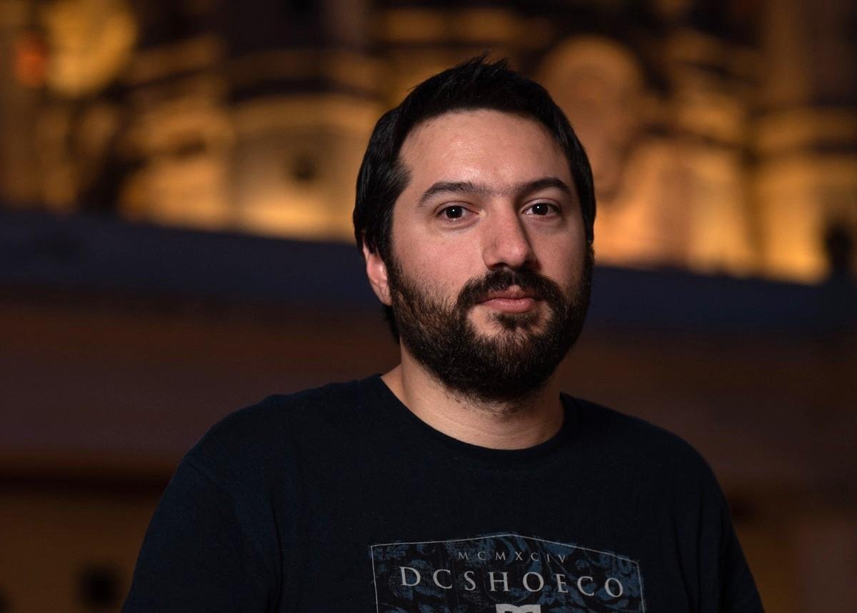 Nicol&aacute;s Ferraro conta com livros publicados na Argentina, M&eacute;xico, Espanha e Brasil