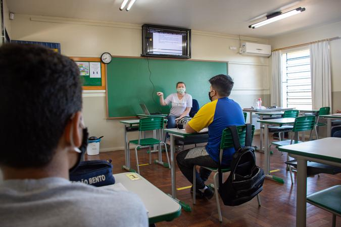 O estudo indica que 88,6% das escolas participantes esperam manter ou aumentar o n&uacute;mero de alunos para 2024