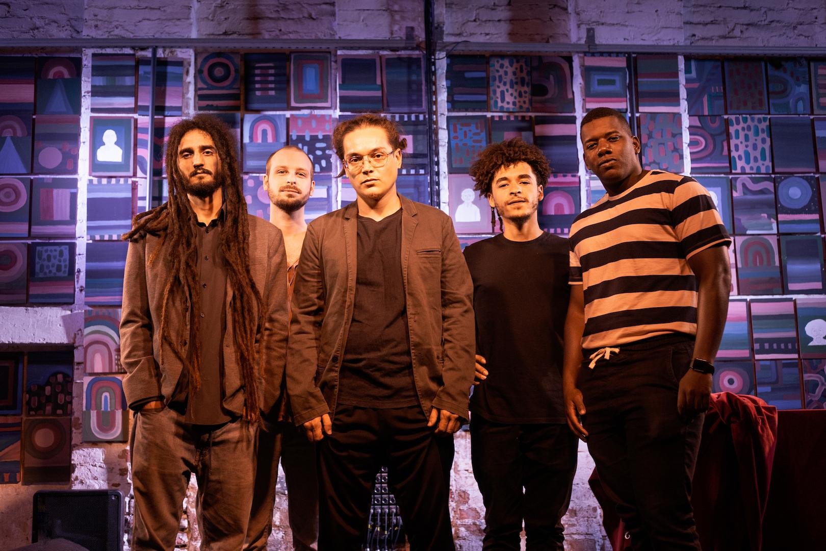 Quinteto do saxofonista Ronaldo Pereira (C) protagoniza o Tributo a Wayne Shorter no Grezz