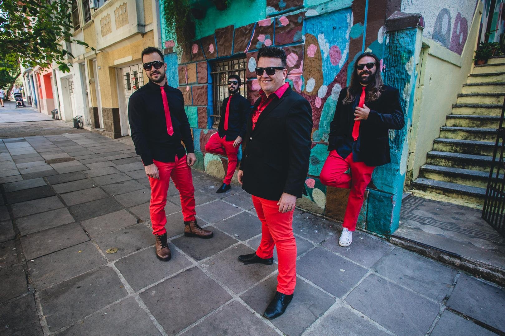 Banda Jogo Sujo lan&ccedil;ou nesta sexta nas plataformas digitais o &aacute;lbum gravado ao vivo no Opini&atilde;o
