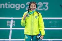 Caroline de Almeida ganhou a medalha de ouro na categoria 50kg