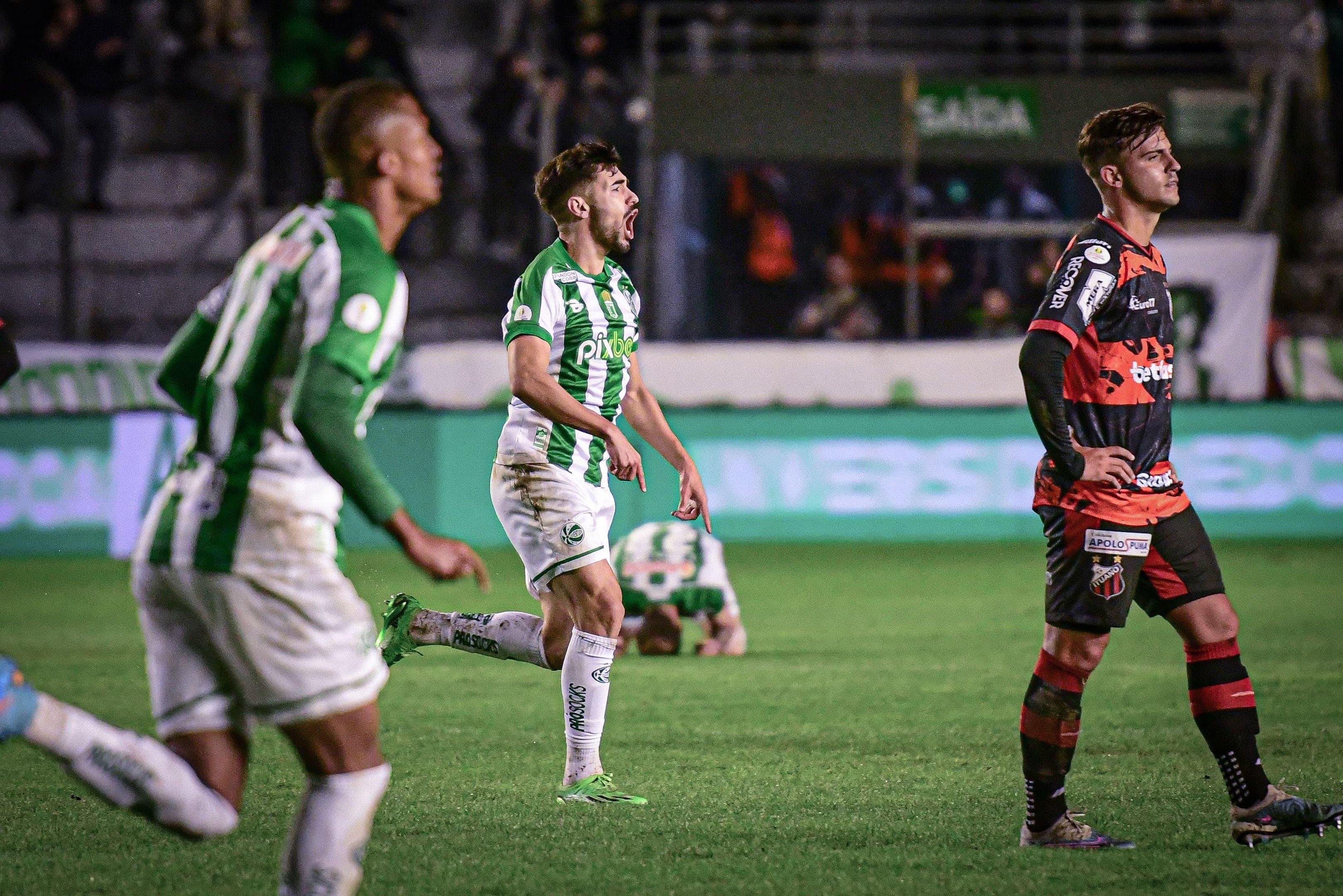 Marca do artilheiro fez a diferen&ccedil;a no Jaconi