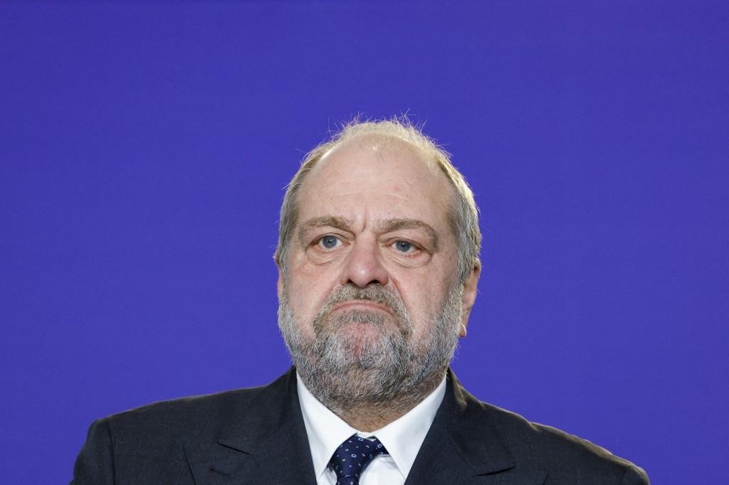 Durante o julgamento, previsto para durar at&eacute; 16 de novembro, ele continuar&aacute; como ministro da Justi&ccedil;a