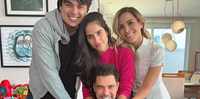 O rompimento profissional foi revelado em meio a uma confusão familiar envolvendo Zezé, a noiva dele, Graciele Lacerda, a nora, Amabylle Eiroa, e um perfil fake no Instagram