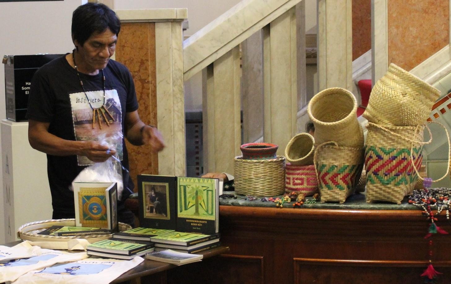 Jos&eacute; Ver&aacute;  realiza conta&ccedil;&atilde;o de hist&oacute;ria e feira de artesanato no Margs