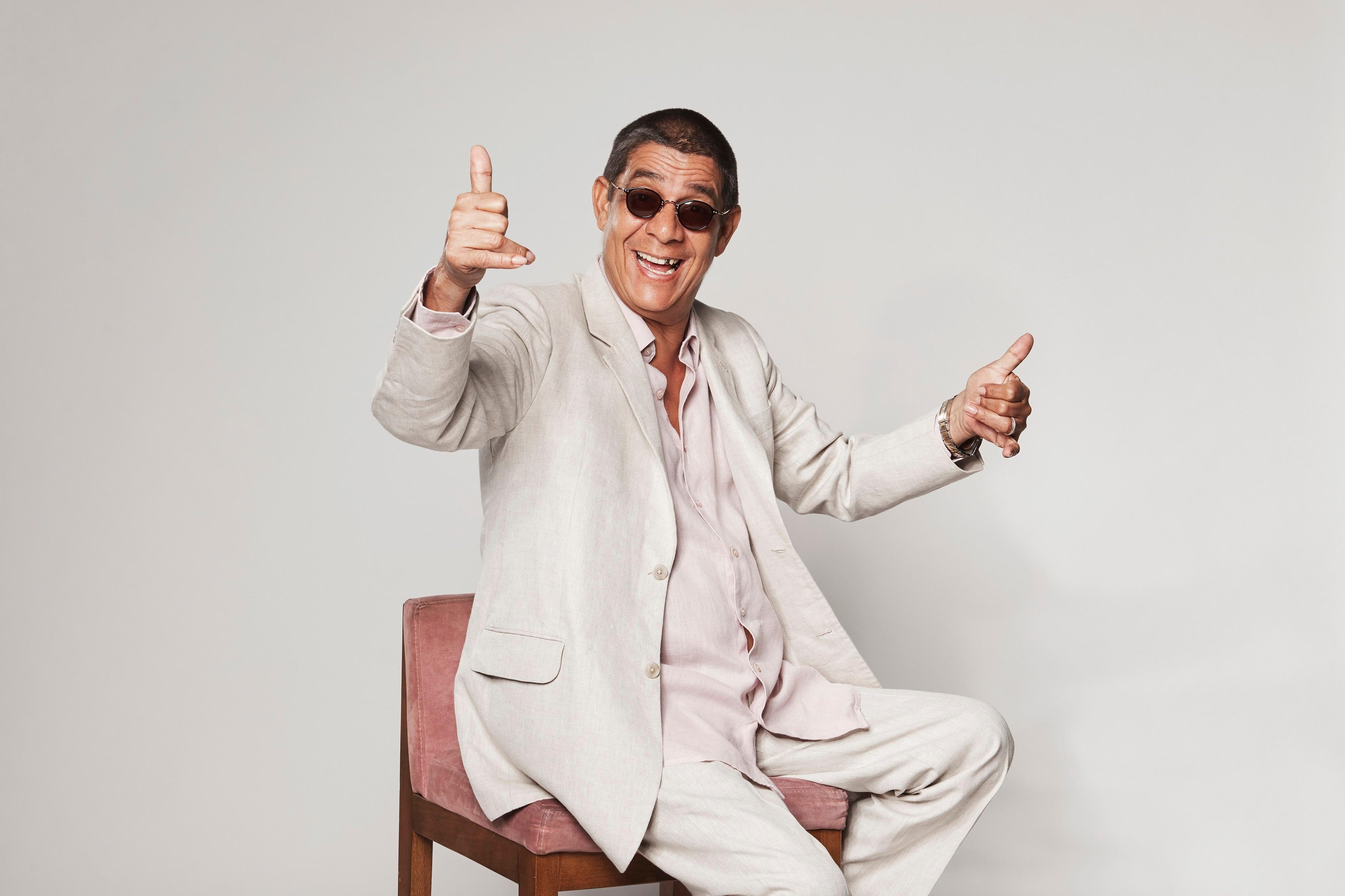 Zeca Pagodinho traz seus sucessos para um show no audit&oacute;rio Ara&uacute;jo Vianna