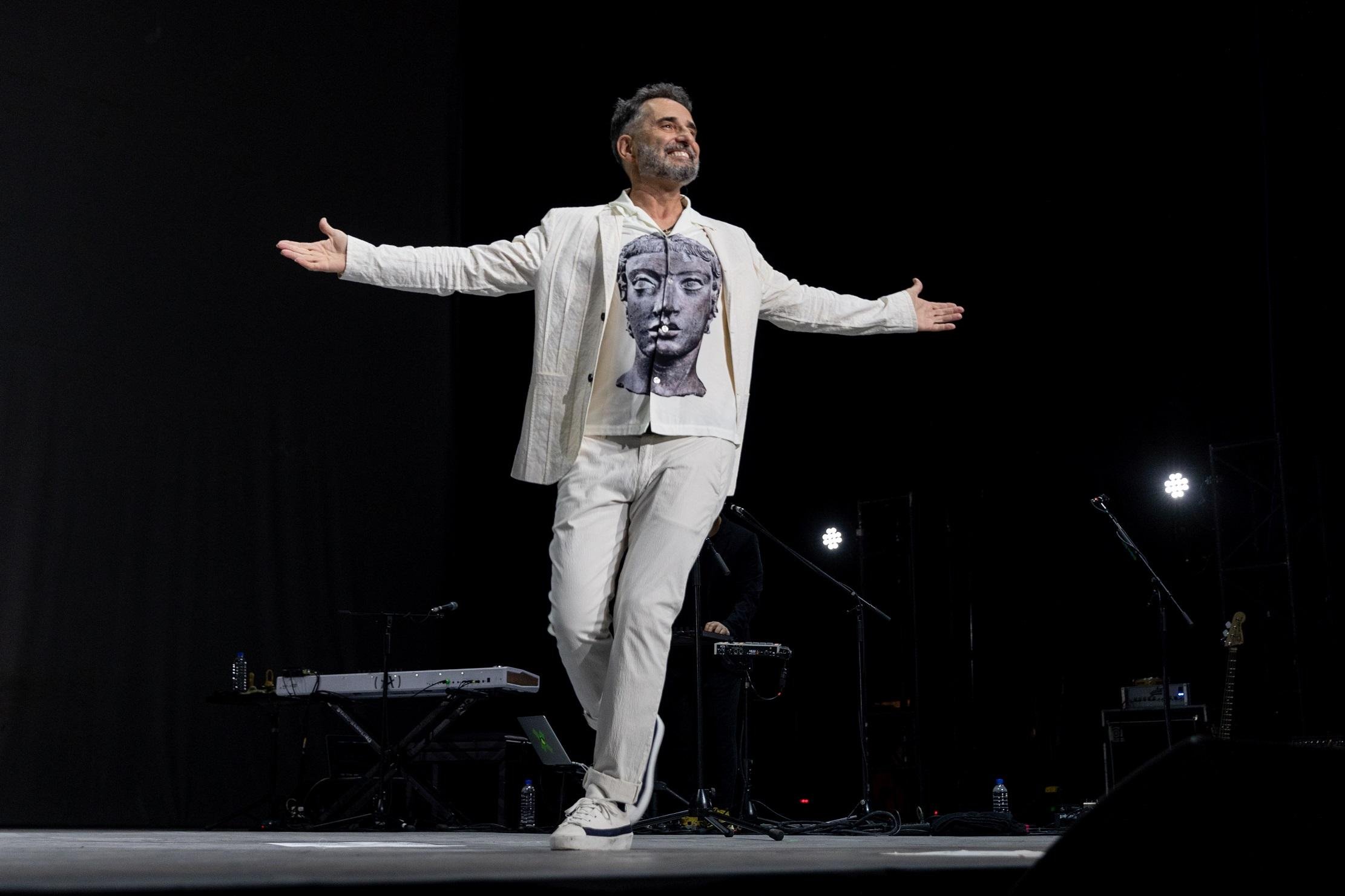 Jorge Drexler em seu maior show da carreira neste s&aacute;bado em Porto Alegre