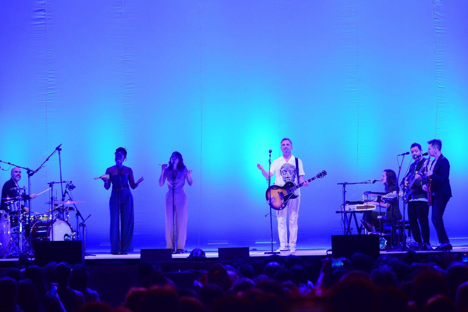 &ldquo;Este &eacute; o maior show que j&aacute; fiz no Brasil&rdquo;, disse o uruguaio Jorge Drexler para cerca de cinco mil pessoas